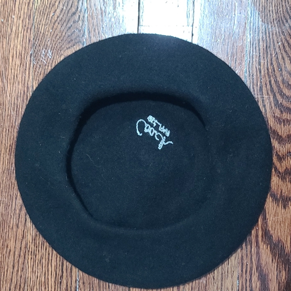 Coach Beret - Picture 3 of 6